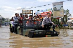 7 Hari Terendam Banjir, Mendag Tinjau Pusat Niaga