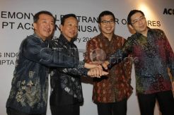 United Tractors Akuisisi Acset Indonusa