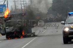 Truk Pengangkut Elpiji 12 Kg Terbakar di Pasuruan