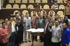 Komisi II DPR Setujui Perppu Pilkada Jadi Undang-Undang