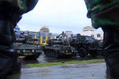 TNI-AD Pamerkan Alutsista di Manado