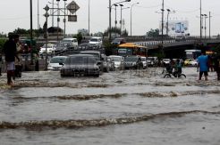 Hujan Deras, Ruas Jalan Terendam Banjir