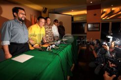 Agung Laksono Desak Mahkamah Partai Gelar Sidang Sengketa