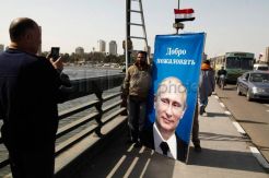 Antusias Warga Mesir Sambut Kedatangan Putin