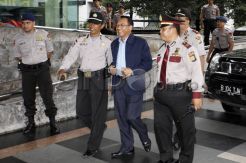 KPK Panggil Jero Wacik Untuk Tersangka Waryono Karno