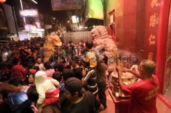 Perayaan Imlek di Klenteng Kwan Kong Makassar
