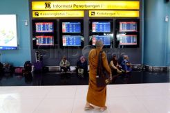 Lion Air Delay, Penumpang Terlantar