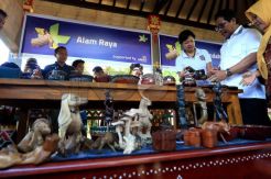 XL Bantu Promosi Produk UKM Lombok Barat