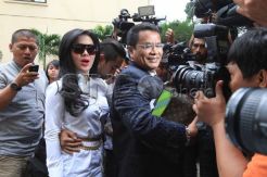 Syahrini Diperiksa Bareskrim Polri