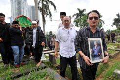 Pemakaman Haryanto Taslam