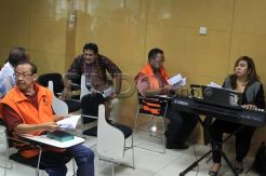 Tahanan KPK Ikuti Kebaktian Jumat Agung