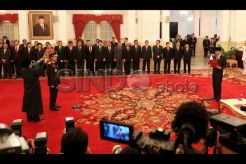 Presiden Joko Widodo Lantik Kapolri Jenderal Polisi Badrodin Haiti