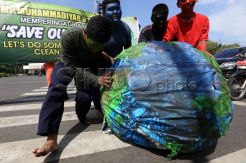 Aksi Save Our Earth