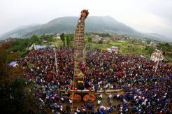 Festival Kereta Bungamati di Nepal