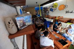 Ruang Interaksi Folks Co-Gaming Space Pertama di Indonesia