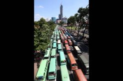 Angkot dan Bemo Mogok Massal di Surabaya