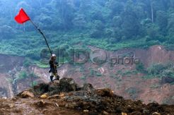 Hujan Turun, Pencarian Korban Longsor Pangalengan Dihentikan Sementara