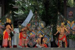 Wayang Jurnalis di Festival Gunungan Bandung