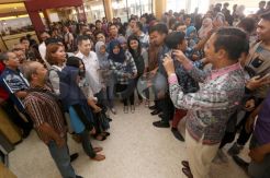 HT Berikan Kuliah Umum di Kampus Unitomo Surabaya
