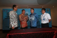 Bahana Salurkan Dana Kemitraan Angkasa Pura II
