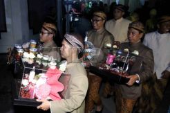 Prosesi Midodareni Selvi Ananda Putri