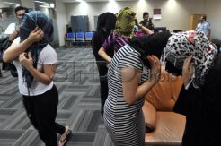 Petugas Imigrasi Amankan Warga Maroko Diduga PSK