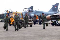 Lima Jet Tempur Gelar Operasi Pengamanan Alur Laut