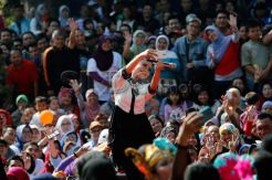 Selfie Rossa di Geulis Deui Car Free Day Dago
