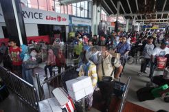Pemudik Mulai Padati Bandara Soetta