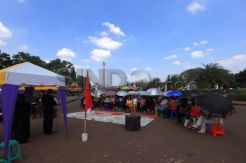 Jemaat GKI Yasmin dan HKBP Filadelfia Gelar Kebaktian di Depan Istana