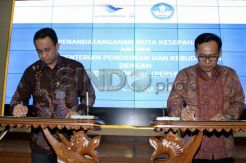 Garuda Berikan Donasi Untuk Guru
