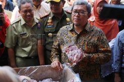 Gubernur Jawa Barat Sidak Daging Sapi