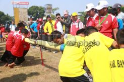 Serunya Perlombaan Olah Raga Tradisional