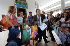 Hotman Paris Datangi Pengadilan Negeri Jakarta Selatan