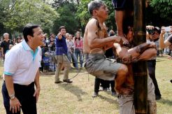 Panjat Bambu HUT RI di DPR Masuk MURI