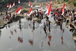 Upacara HUT Kemerdekaan RI di Sungai Kalianyar