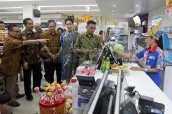Garuda dan Telkom Luncurkan Layanan Pembayaran Tiket di Indomaret