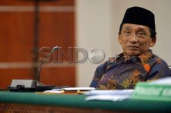 Fuad Amin Ikuti Sidang Lanjutan