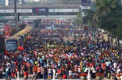 Ribuan Orang Peringati Hari Pelanggan Nasional