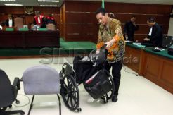 Udar Pristono Bacakan Pledoi