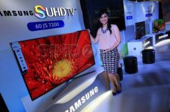 Samsung Luncurkan SUHD TV JS7200