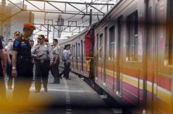 Dua Commuter Line Tabrakan di Stasiun Juanda