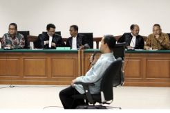 Sidang Lanjutan Amir Hamzah dan Kasmin