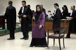 Evy Susanti Bersaksi Untuk OC Kaligis