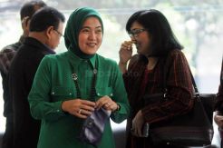 Aliyah Mustika Ilham Jenguk Suaminya di Rutan KPK