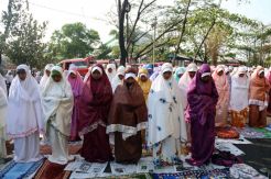Pelajar di Semarang Gelar Salat Istisqa