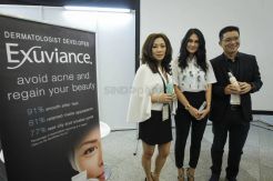 Luna Maya Kenalkan Produk Kecantikan Exuviance