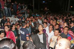 Keluarga Jemput Suporter Anarkis di Mapolda Metro Jaya