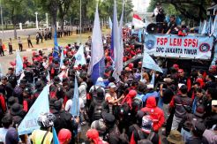 Buruh di Jakarta Tuntut PP Pengupahan Dicabut