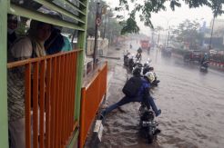 Akhirnya Hujan Turun di Palembang